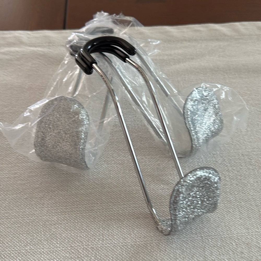 NTW…Carhook glitter seat hangers (set of 3)!  Holds up to 40 lbs.